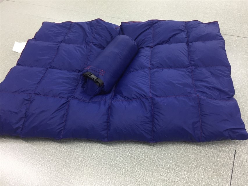 بطانية تخييم خارجية دافئة ومقا - مراجعة Outdoor Camping Blanket وسعره